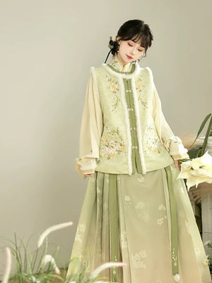 “Meow Meow” – Cozy Ming-Style Hanfu Set with Embroidered Bijia & Mamian Skirt (Winter) - Yandan_Hanfu