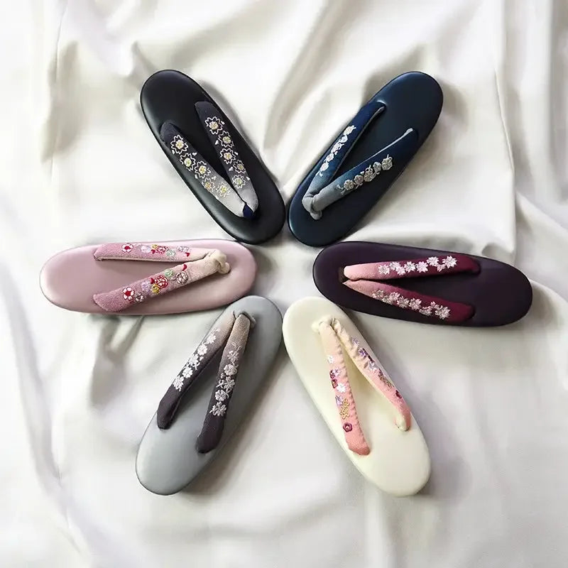Japanese formal kimono women's shoes embroidery gradual change grass shoes cosplay herringbone pinch slippers Japanese kimono accessories - Yandan_Hanfu