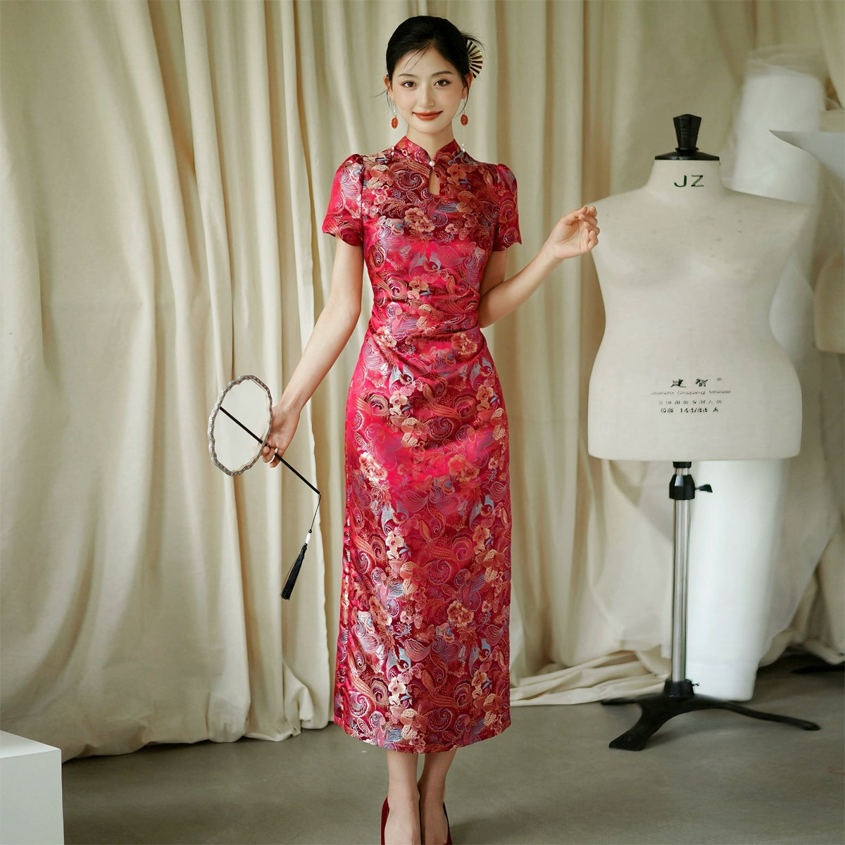 Yue Xi – Red Embroidered Jacquard Qipao for Wedding, Engagement & Tea Ceremony