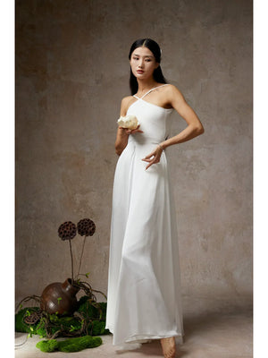 Elegant Solid Halter Maxi Dress – Flowing High-Slit Skirt for Dance & Evening Wear - Yandan_Hanfu