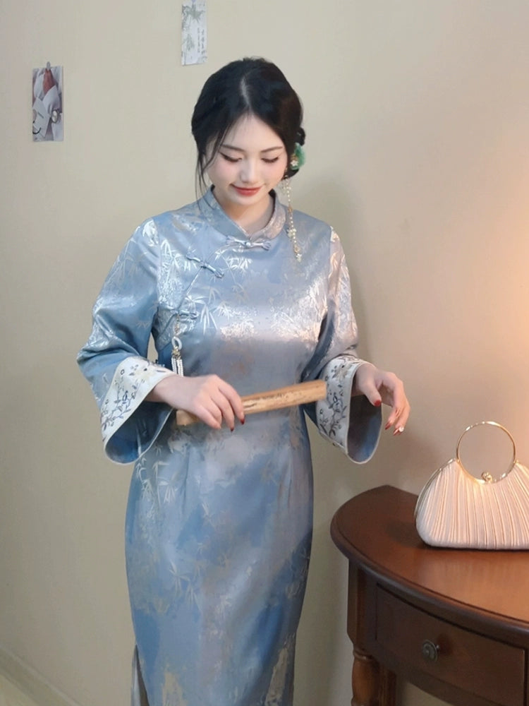 “Azure Spring” – New Chinese Embroidered Qipao | Plus-Friendly, Slimming Early-Spring Dress