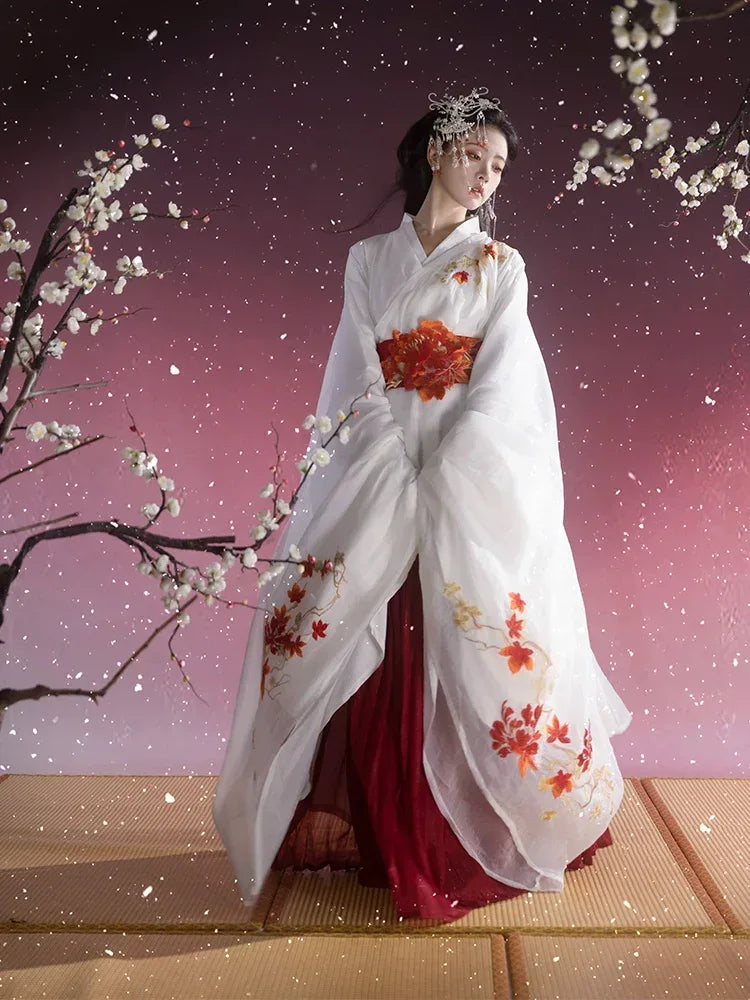 “Camellia Snow” White Battle-Robe Set | Original Embroidered Hanfu Inspired by the Warring States - Yandan_Hanfu