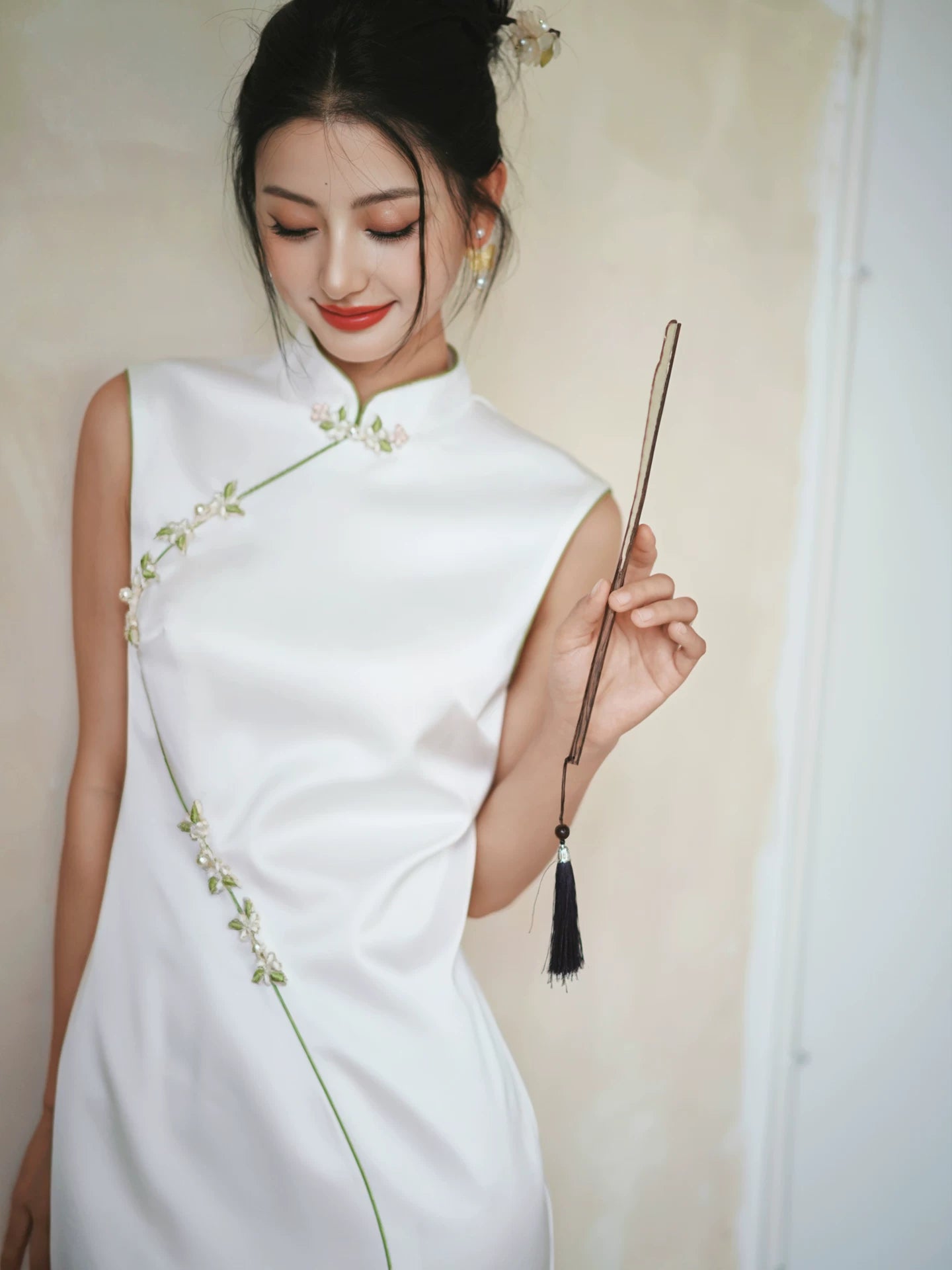 "Ruoxi" white thin engagement dress wedding license dress improved cheongsam