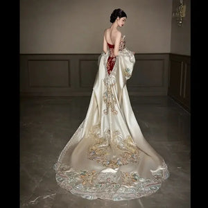 Scarlet Promise – Luxury Modern Red Bridal Qipao - Yandan_Hanfu