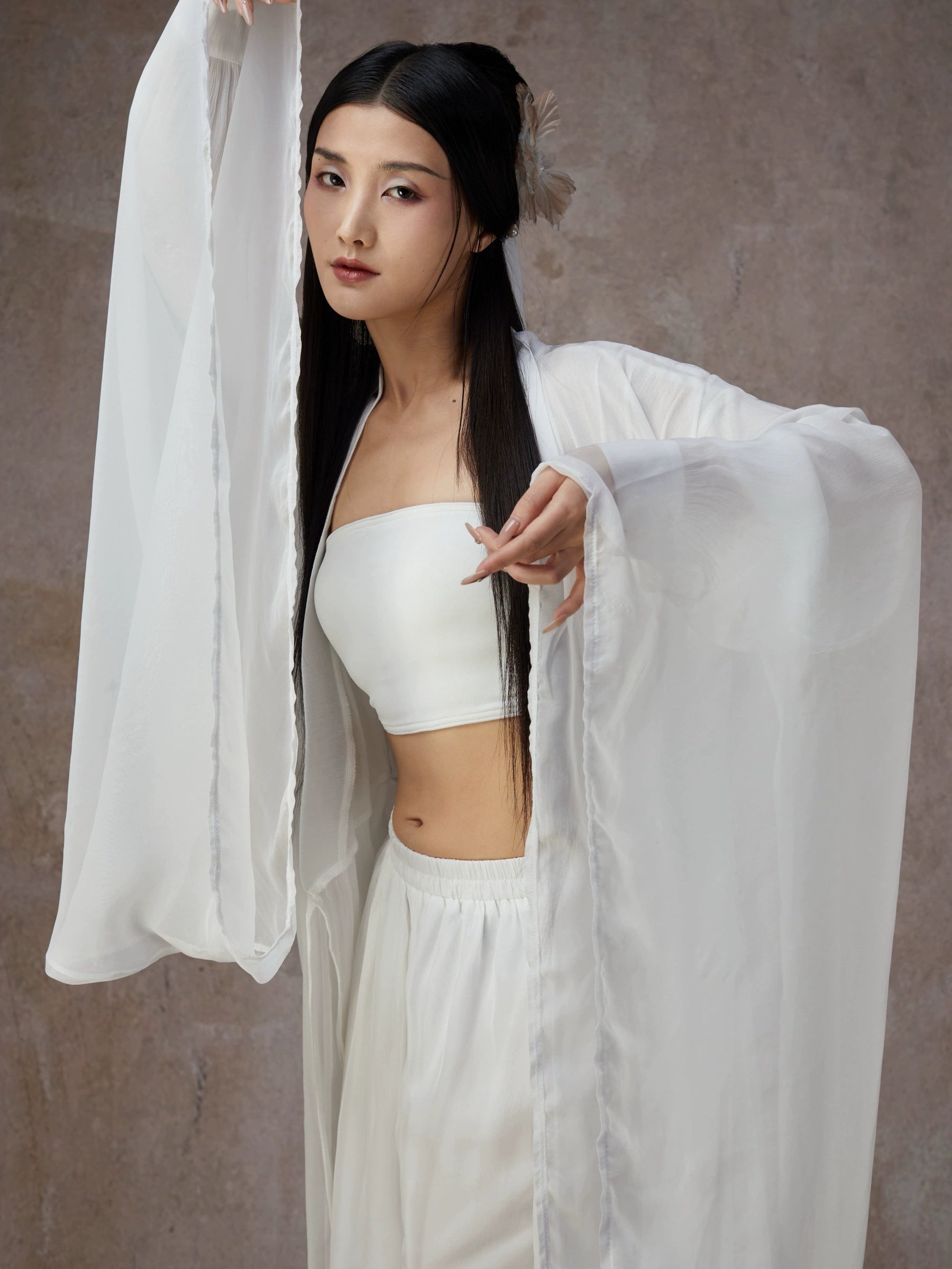 Graceful White Wide-Sleeve Chiffon Hanfu – Classical & Jazz Fusion Dance Dress