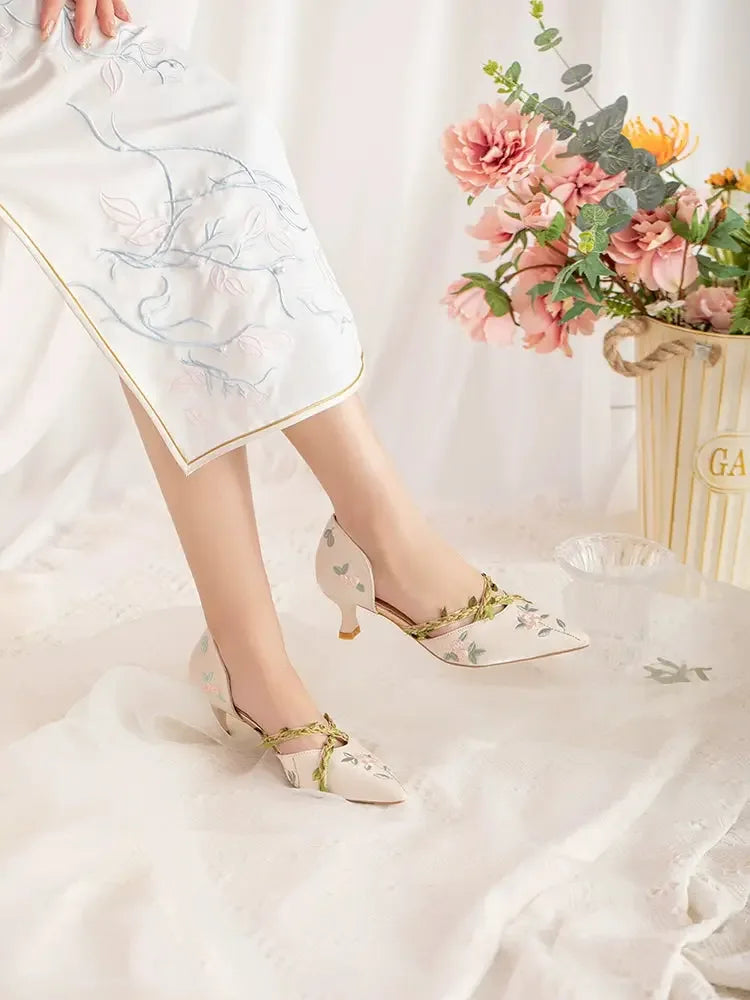 Vine embroidery cheongsam shoes - Yandan_Hanfu