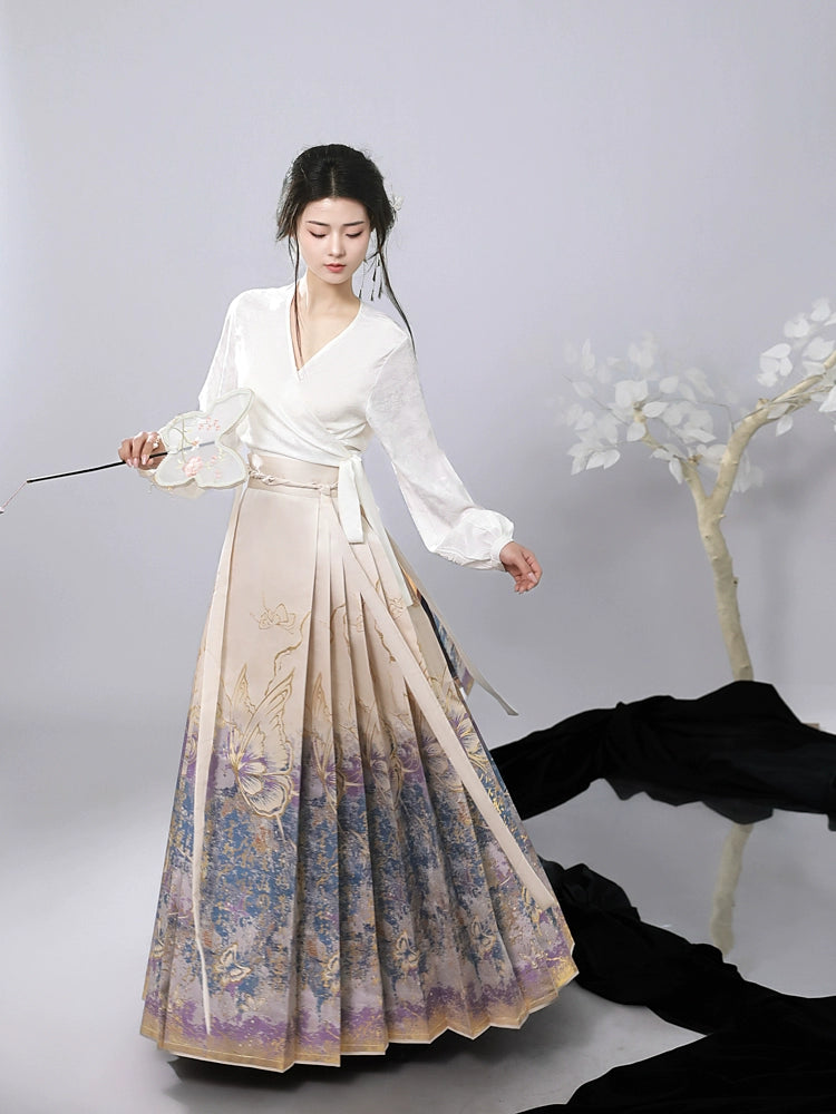 “Lucky Butterfly” – Gold-Brocade Hanfu Skirt | New Chinese Style Daily Ma Mian Skirt