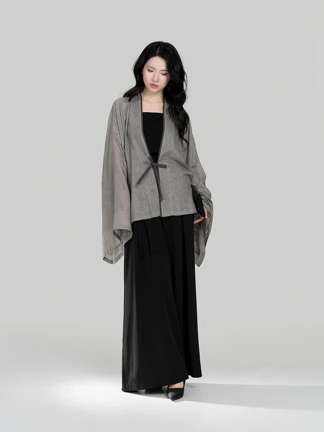 Fuyue – Wei & Northern Dynasties Inspired Modern Hanfu | Pleated Outer Top with Round-Neck Short Sleeve T-Shirt & Song Pants - Yandan_Hanfu