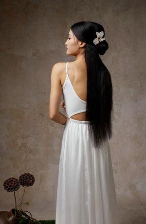 Elegant Solid Halter Maxi Dress – Flowing High-Slit Skirt for Dance & Evening Wear - Yandan_Hanfu