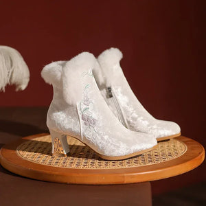 Embroidered Block-Heel Qipao Boots – Chic Oriental Short Ankle Boots for Autumn/Winter - Yandan_Hanfu