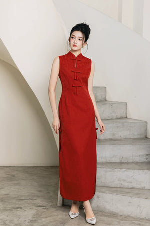 Full-length front view of vermilion red bow cheongsam wedding gown