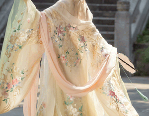 Featuring a diverse collection of Hanfu styles, this display presents a blend of traditional and modern elements, from the intricate embroidery of classic Hanfu to contemporary menswear. The assortment includes authentic Tang Dynasty dresses and detailed Ming Dynasty Hanfu, alongside luxurious royal attire and scholar officials' outfits. With a special emphasis on men's Hanfu, the exhibit highlights the rich cultural tapestry of traditional Asian clothing and modern, Asian-inspired fashion