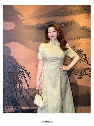 Elegant Plus-Size Jacquard Qipao – Modern Chinese Style with Mandarin Collar & Cut-Out Details - Yandan_Hanfu