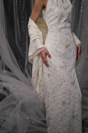 "Qianzhi" white embroidered shawl showing thin backless cheongsam bride wedding dress toast engagement - Yandan_Hanfu