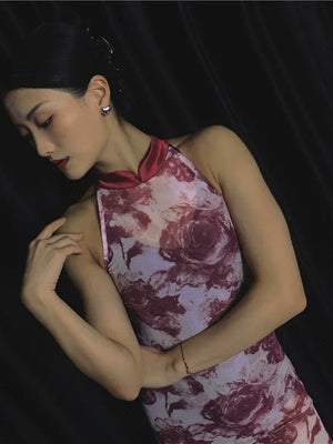 Elegant Sleeveless Red Floral Cheongsam – Modern Chinese-Style Vintage Long Qipao Dress - Yandan_Hanfu