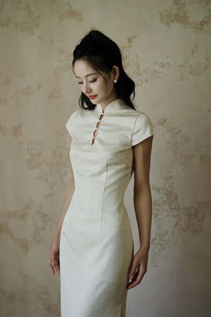 "Xi Zhu" White Dark Pattern Tassel Shawl Cheongsam Bride Wedding Dress Engagement - Yandan_Hanfu