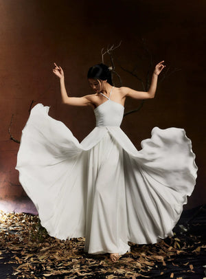 Elegant Solid Halter Maxi Dress – Flowing High-Slit Skirt for Dance & Evening Wear - Yandan_Hanfu