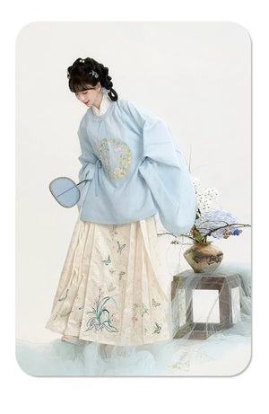“Moonlit Blossom” Ming-Style Hanfu for Women – Embroidered Round-Collar Top & Mamian Skirt, Autumn/Winter - Yandan_Hanfu