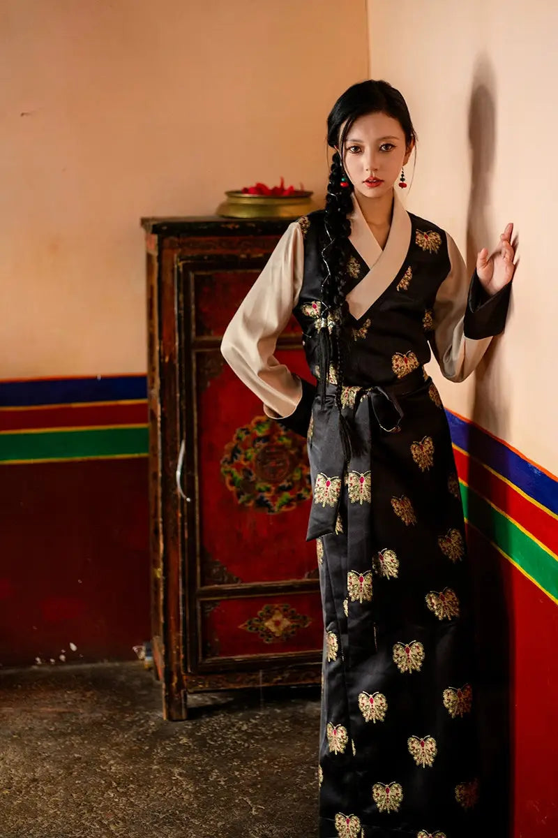 Ropa tradicional tibetana de falda larga