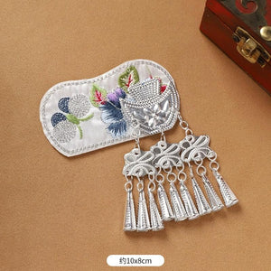 Guizhou Miao ethnic style intangible cultural heritage refrigerator sticker embroidery Miao silver fringed handmade - Yandan_Hanfu