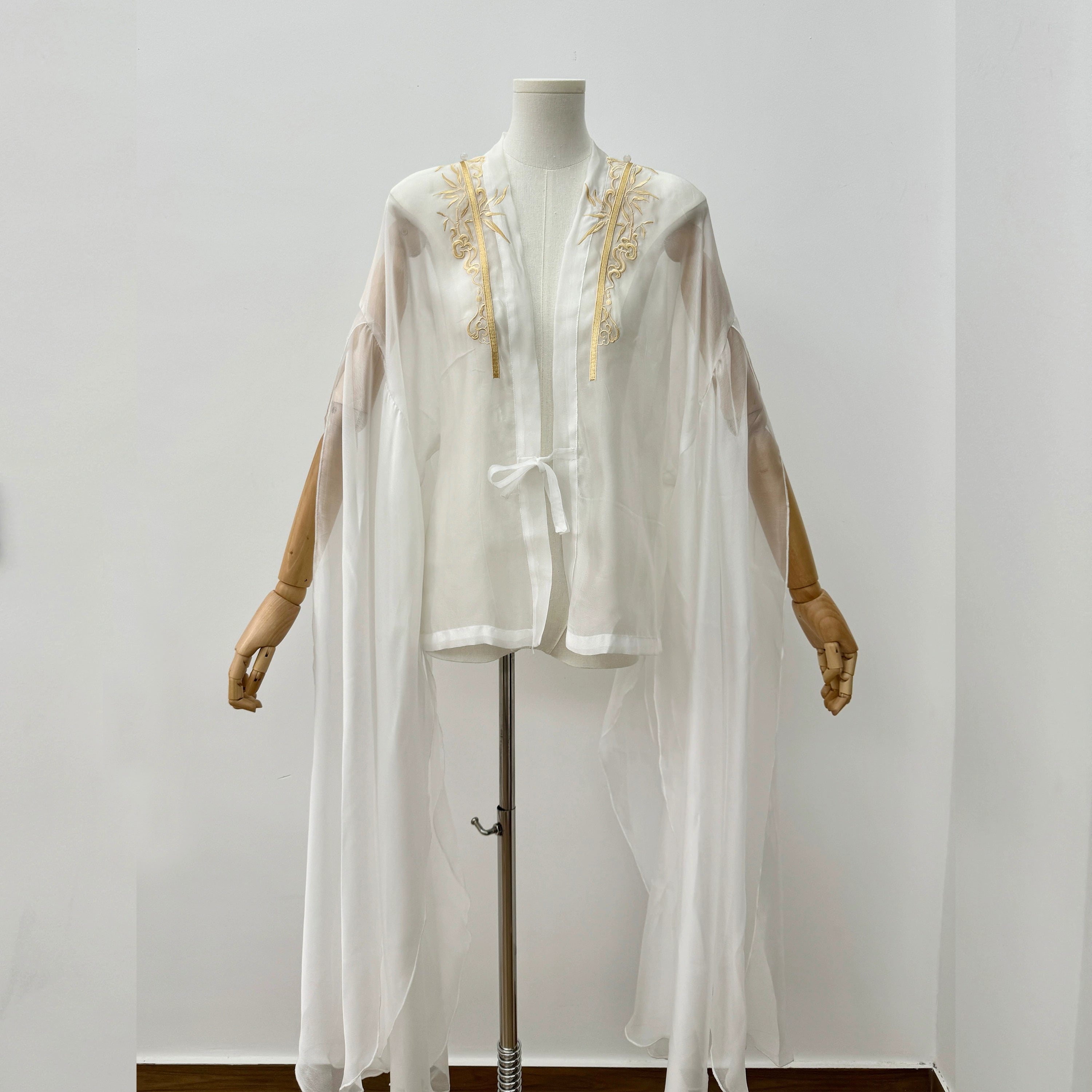 【Radiance of the Dragon】 White Hanfu Ensemble with Cross-Collar, Clouded Shoulders & Embroidered Seal men Unisex