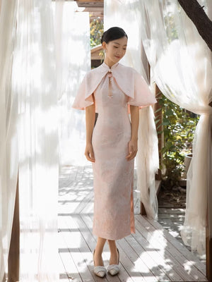 Pink cheongsam bridal gown new chinese style shawl two piece set for engagement and wedding morning robe cheongsam wedding dress front view