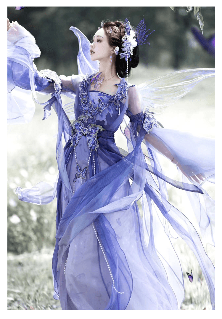 Purple traditional hanfu dress for women, inspired by Song Dynasty, featuring silk fabric with hanfu coat and jacket. Ideal for Chinese New Year, winter hanfu, graduations, and fairy hanfu cosplay. This elegant hanfu is available for sale at hanfu shops and online stores, perfect for hanfu women seeking unique traditional and modern Chinese clothing.