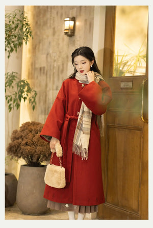 Red silk hanfu dress for women inspired by Song Dynasty, with traditional hanfu coat and jacket. Perfect for Chinese New Year, winter hanfu, graduations, hanfu cosplay, and casual wear. This red modern hanfu combines traditional and modern Chinese clothing styles, available for sale at hanfu shops and online stores. Ideal choice for hanfu women looking for elegant and versatile Chinese clothing.