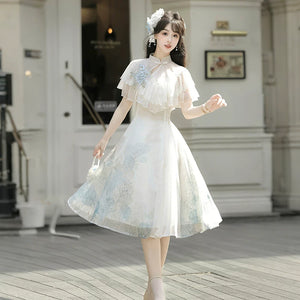 Sweet hydrangea message lolita short sleeve elegant daily lolita dress for autumn and summer season standing front