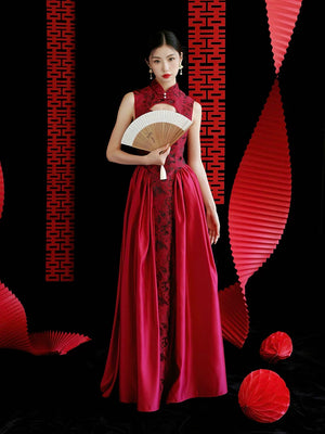 Traditional qiying red cheongsam with embroidery chinese wedding qipao for special day standing front