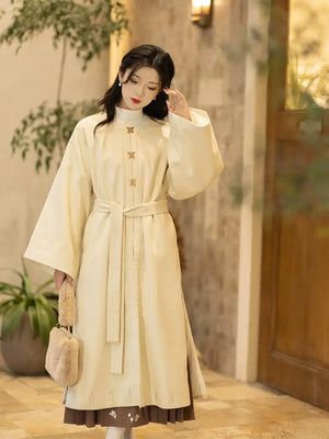 Red silk hanfu dress for women inspired by Song Dynasty, with traditional hanfu coat and jacket. Perfect for Chinese New Year, winter hanfu, graduations, hanfu cosplay, and casual wear. This red modern hanfu combines traditional and modern Chinese clothing styles, available for sale at hanfu shops and online stores. Ideal choice for hanfu women looking for elegant and versatile Chinese clothing.