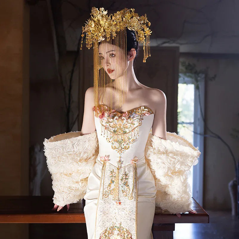 Elegant Toast Dress – Modern Chinese Gown with Exquisite Embroidery f White / L