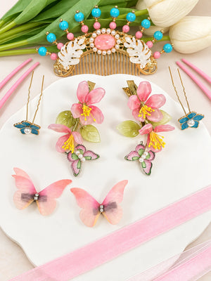 Pink-and-green comb, clips and ribbons