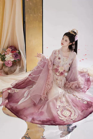 Fu Ling women's Hanfu outfit with elegant embroidered waist skirt and wide sleeve top