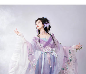 Purple gradient robe butterfly embroidery upper-body detail