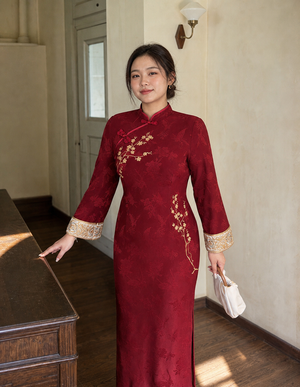 Red Gold plus size qipao natural apartment hero on East Asian model