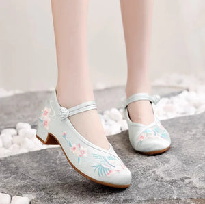 Qing Plum | Embroidered Hanfu Shoes - Yandan_Hanfu