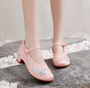 Qing Plum | Embroidered Hanfu Shoes - Yandan_Hanfu