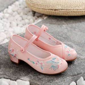 Qing Plum | Embroidered Hanfu Shoes - Yandan_Hanfu