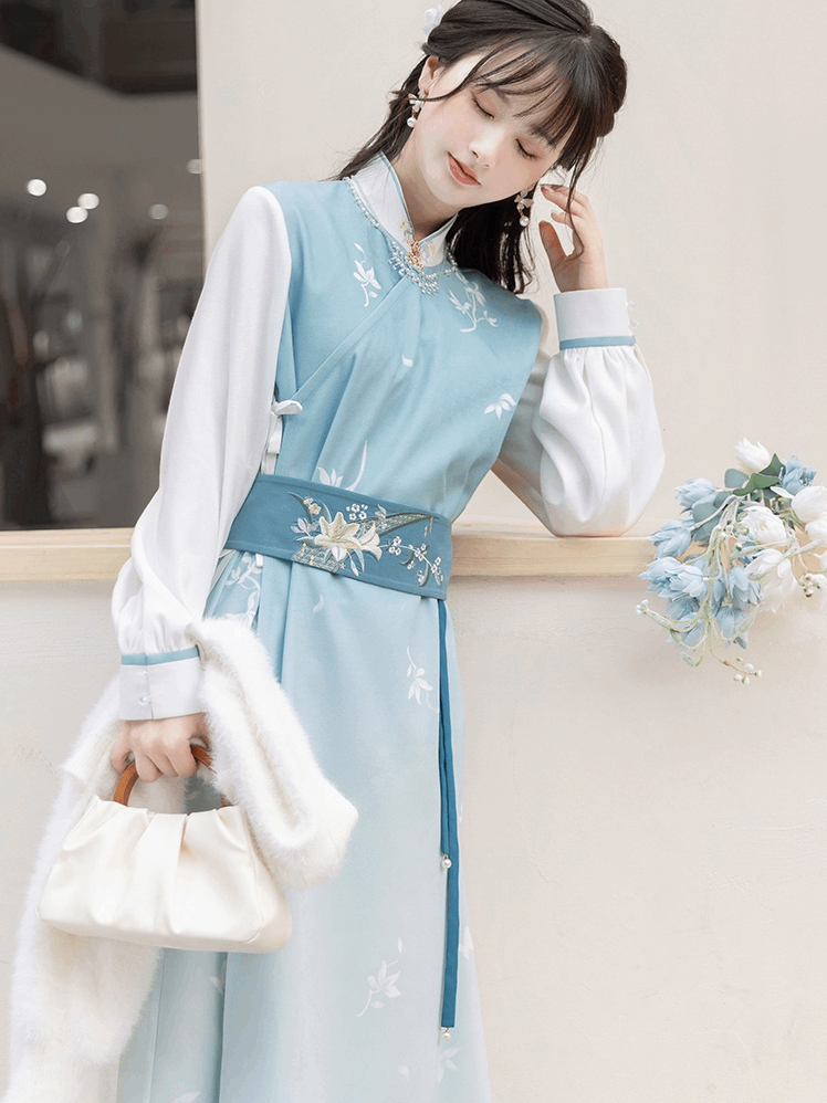 Blue Modern Hanfu 【花间事:初雪听兰】 Chinese traditional clothing Chinese Han clothing Han dynasty clothing Traditional Chinese fashion Han Chinese clothing Chinese Hanfu clothing Ancient Chinese clothing Chinese traditional dress Hanfu culture Hanfu accessories Hanfu shoes Hanfu dress Hanfu wedding Hanfu fabric Black Modern Hanfu clothing for women Blue Modern Hanfu clothing for women Blue Modern Hanfu dress Blue Modern Hanfu fashion Blue Modern Hanfu outfit