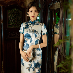 Authentic cheongsam qipao white blue ink lotus print short sleeve slim maxi dress vintage republic style for women standing front