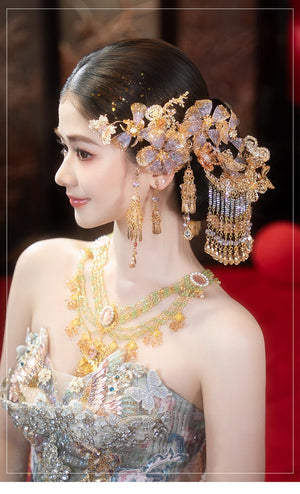 Authentic handmade liquid flower xiuhe headdress bridal wedding hanfu retro traditional chinese accessory standing front