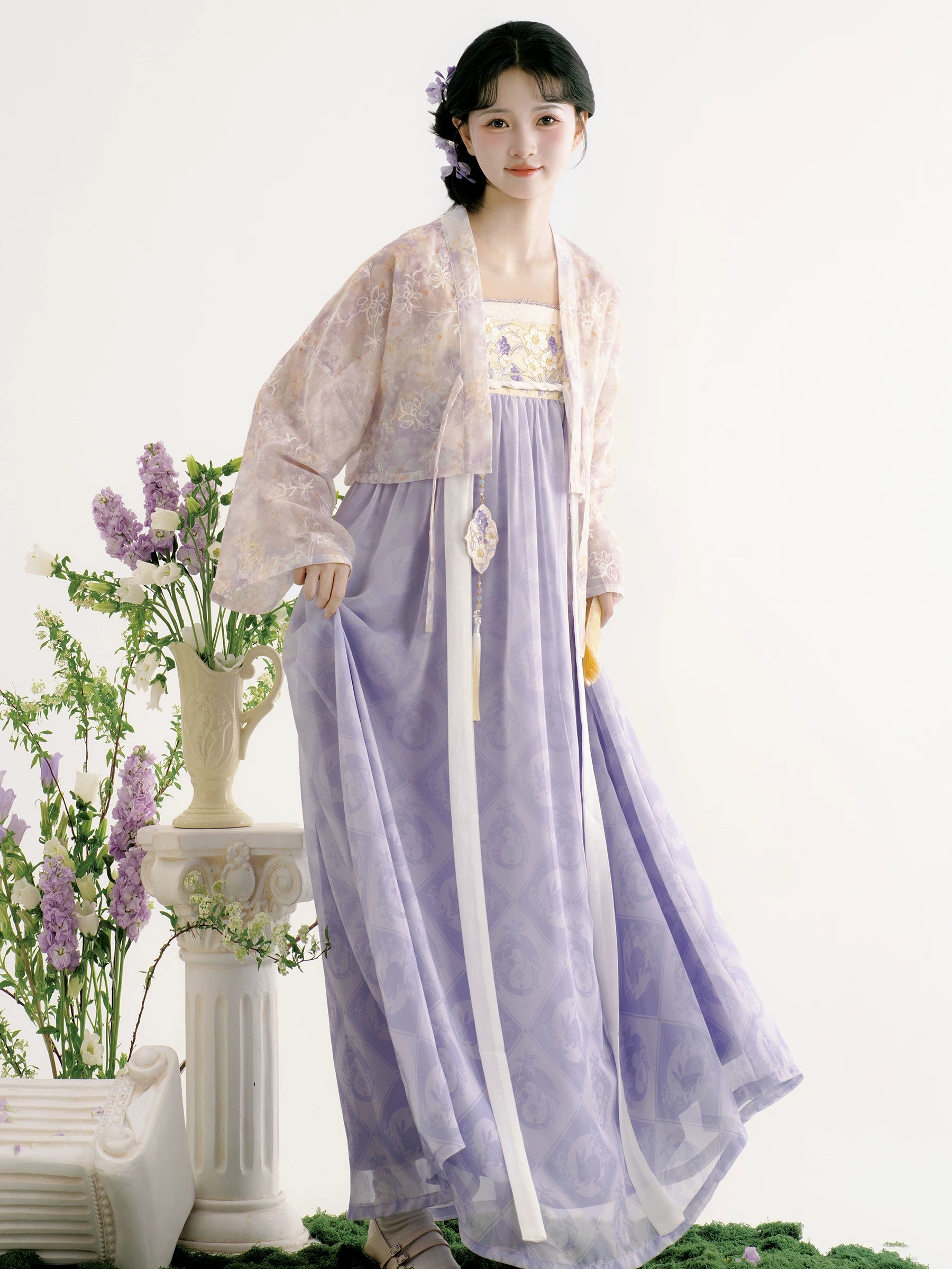 Authentic rain dream smoked clothes spring summer set famen temple cloak with improved chest length skirt hanfu for women standing front