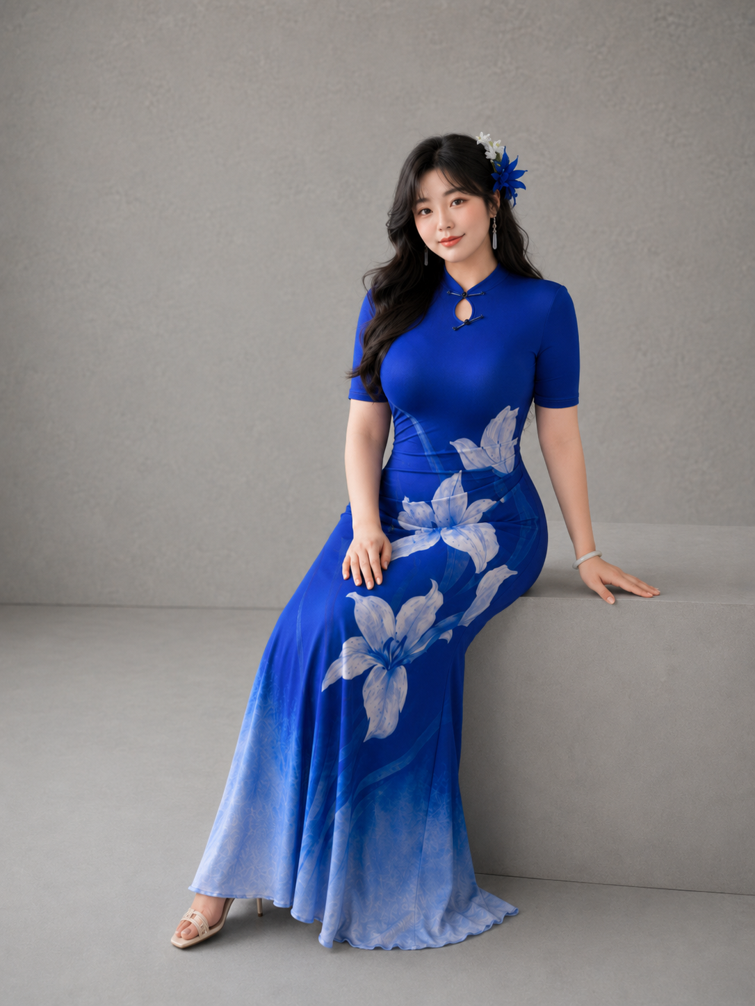 Blue lily print plus size cheongsam short sleeve mandarin collar long qipao for curvy women back view