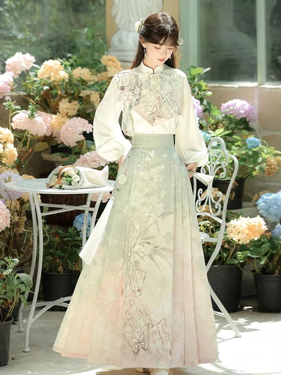 Comfortable improved daily hanfu set for women new chinese stand collar blouse with horse skirt han element outfit standing front

