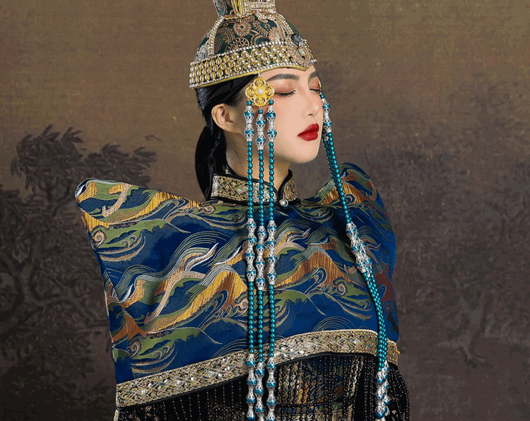 Complete mongolian women green hat set heavy industry fringed inner mongolia ethnic dance performance and daily hat full length view