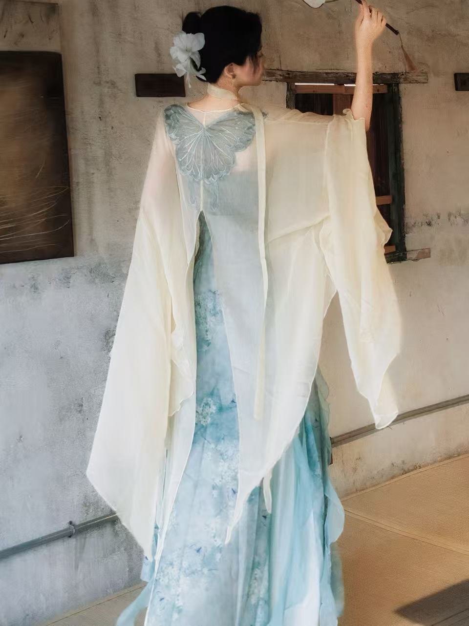 Complete new chinese spring is not wrong set butterfly cold jacquard embroidery original design women daily improved dress full length view

