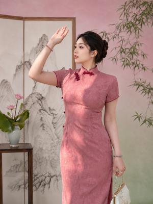 Complete plus size cheongsam set pink short sleeve slim midi dress with red mandarin collar side slit modern elegant qipao full length view