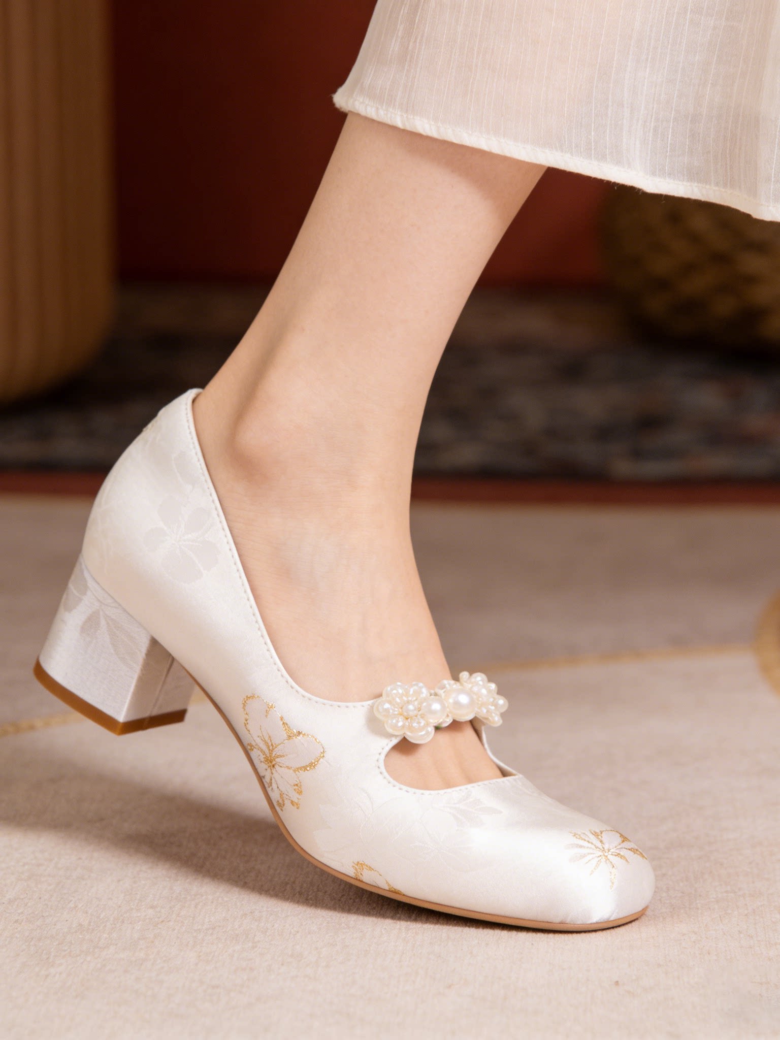 Dancing embroidery edge pearl buckle shoes national style new chinese mary jane women thick heel for cheongsam skirt

