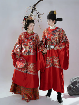 Elegant ming dynasty red hanfu wedding set imitation flower couple style round collar python robe for bride and groom side view